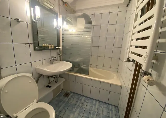 Sleep And Go Uioara - Parcare Inclusa * 布加勒斯特