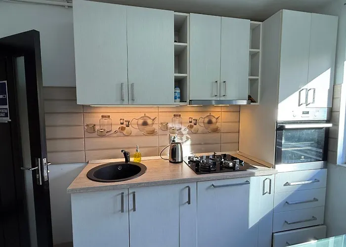 Sleep And Go Uioara - Parcare Inclusa Lägenhet