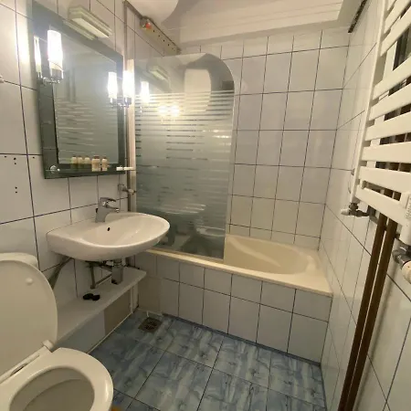 Sleep And Go Uioara - Parcare Inclusa * Boekarest